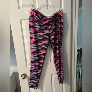 LIVI Camo Leggings